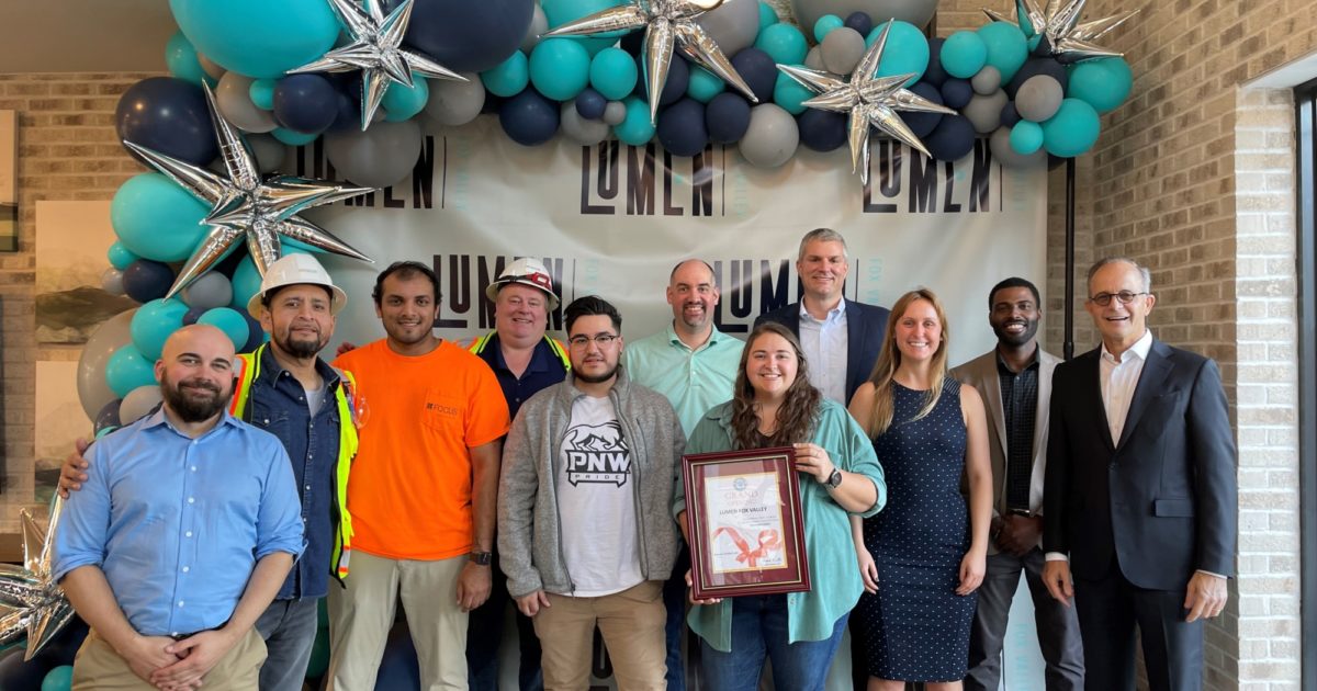 Apartment complex opens in Fox Valley Mall in Aurora Focus